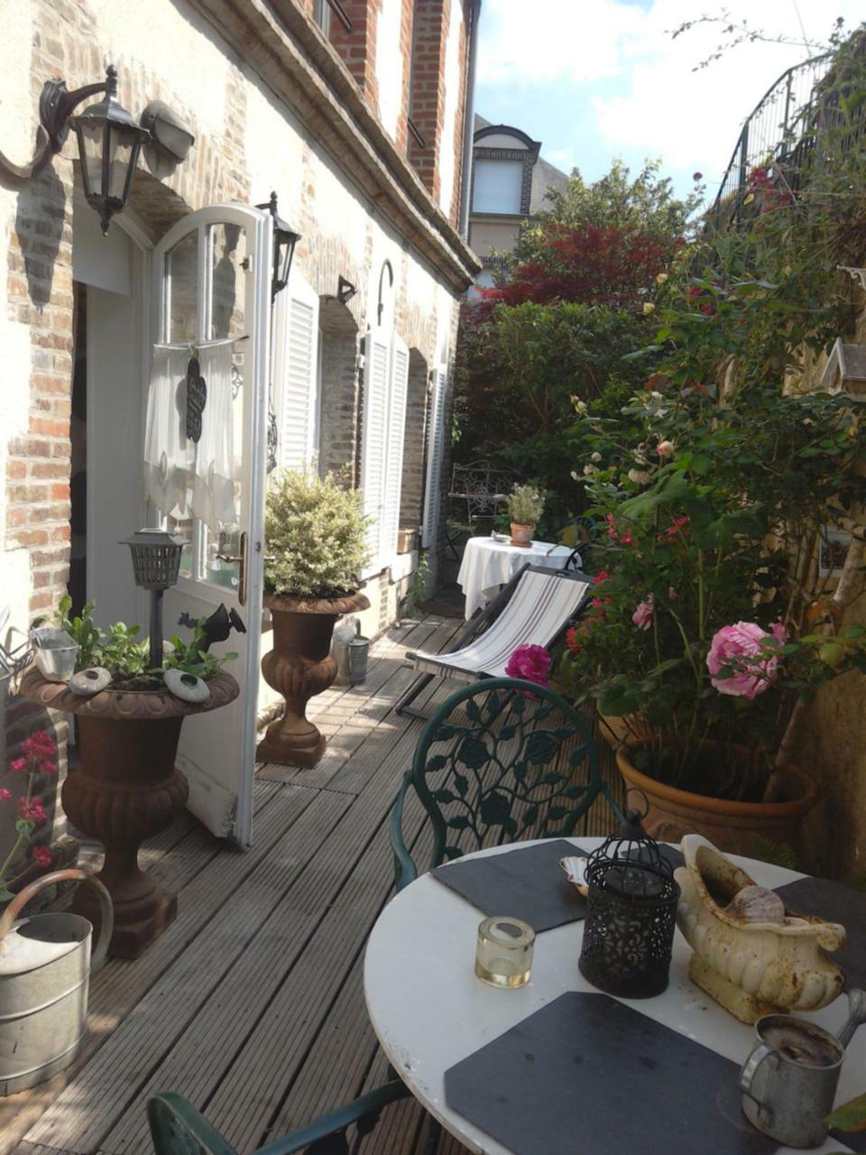 Lamaison Du Phare Honfleur Chambres D'Hotes Et Jacuzzi Prive Zewnętrze zdjęcie